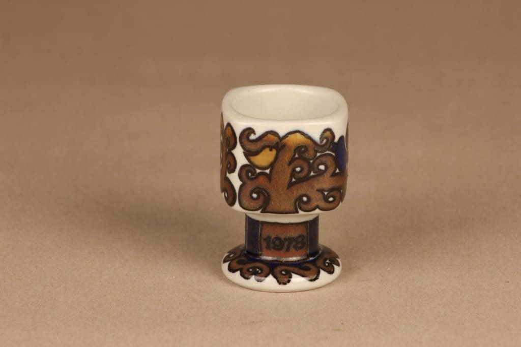 Arabia Kalevala Annual egg cup 1978 designer Raija Uosikkinen