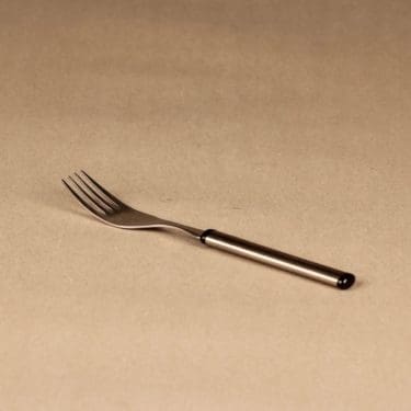 Hackman Elegia jälkiruokahaarukka, suunnittelija Ahti Majuri,