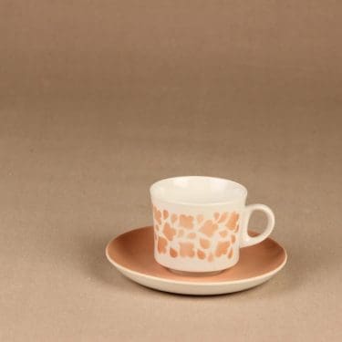 Arabia Varpu kahvikuppi, puhalluskoriste, suunnittelija , puhalluskoriste