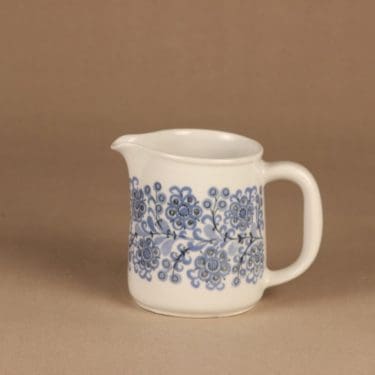 Arabia Orri pitcher, 0.75 l designer Raija Uosikkinen
