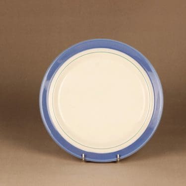 Arabia Balladi salaattilautanen suunnittelija Heikki Orvola