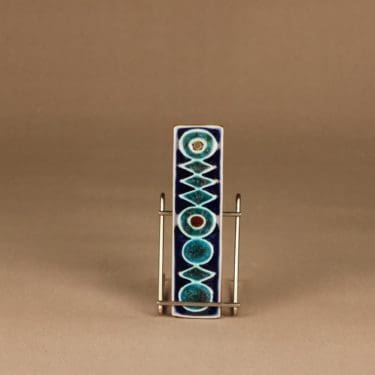 Arabia Ornamentti koristelaatta, käsinmaalattu, suunnittelija Annikki Hovisaari, käsinmaalattu, signeerattu