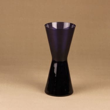 Nuutajärvi Kartio vase dark lilac designer Kaj Franck