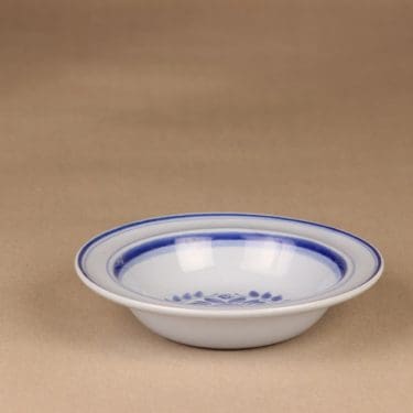 Arabia Blue Rose lautanen, syvä, suunnittelija Svea Granlund, syvä  , käsinmaalattu,kukka-aihe