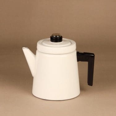 Finel Pehtoori kahvipannu, 1.5 l, suunnittelija Antti Nurmesniemi, 1.5 l