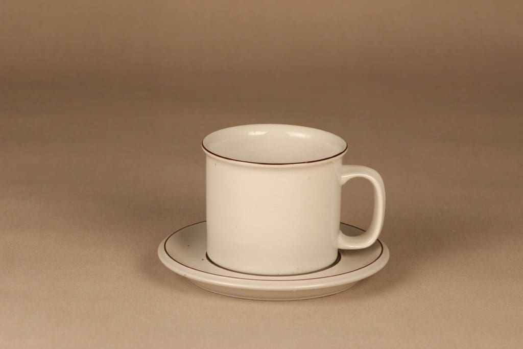 Arabia Fennica mug and saucer designer Richard Lindh