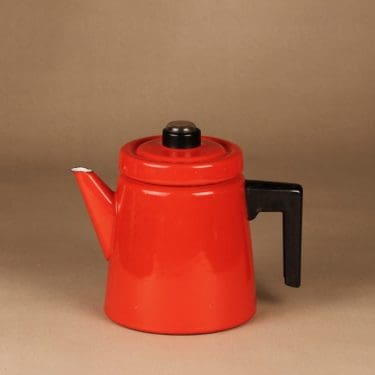Finel Pehtoori kahvipannu, 1.5 l, suunnittelija Antti Nurmesniemi, 1.5 l