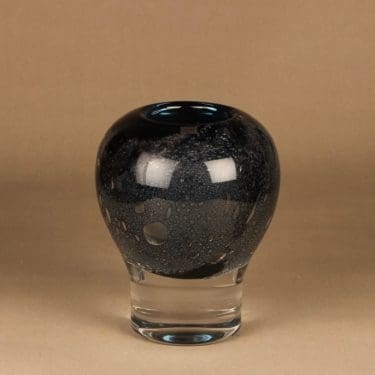 Nuutajärvi Vulcano taidelasi, signeerattu, suunnittelija Heikki Orvola, signeerattu, massiivinen, signeerattu