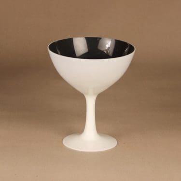 Nuutajärvi taidelasimalja, tilaustyö suunnittelija oiva Toikka