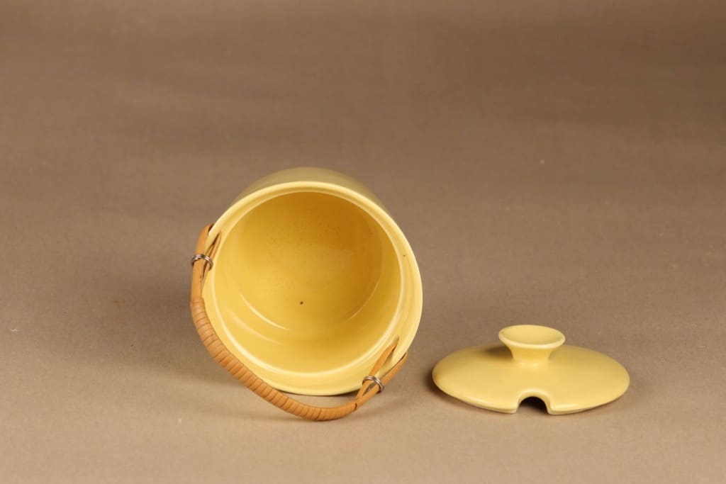 Arabia AL marmelaadirasia, rottinkikahvalla, suunnittelija Ulla Procope, rottinkikahvalla, kuva 2