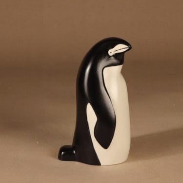 Arabia Pingviini figuuri, signeerattu, suunnittelija Lillemor Mannerheim-Klingspor, signeerattu, WWF, pingviini