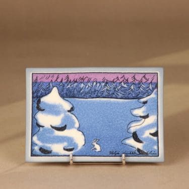 Arabia Luonto nukkuu seinälaatta, suunnittelija Heljä Liukko-Sundström, serikuva, pupu