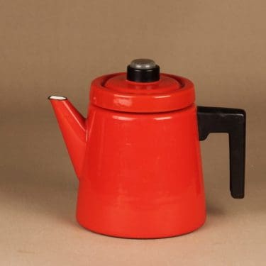 Finel Pehtoori kahvipannu, perkolaattorilla, suunnittelija Antti Nurmesniemi, perkolaattorilla, 1.5 l
