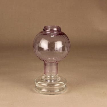 Riihimäen lasi Tuikku kynttilälyhty, lila, suunnittelija Nanny Still,