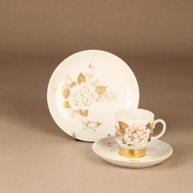 Arabia Kultaruusu coffee cup and plates designer Raija Uosikkinen