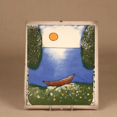 Arabia seinälaatta, Kesä, suunnittelija Heljä Liukko-Sundström, Kesä, signeerattu