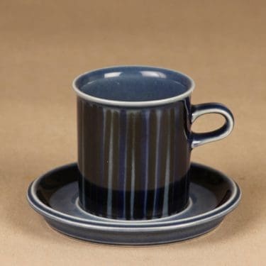 Arabia Kosmos kahvikuppi, puhalluskoriste, suunnittelija Gunvor Olin-Grönqvist, puhalluskoriste