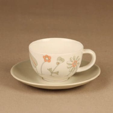 Arabia teekuppi, suunnittelija ,