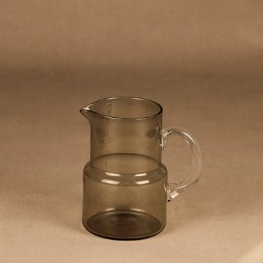 Nuutajärvi   kaadin, 0.5 l, suunnittelija Saara Hopea, 0.5 l