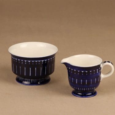 Arabia Valencia sokerikko ja kermakko, käsinmaalattu, suunnittelija Ulla Procope, käsinmaalattu, signeerattu