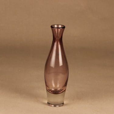 Riihimäen lasi Nimipäivä maljakko, signeerattu, suunnittelija Aimo Okkolin, signeerattu