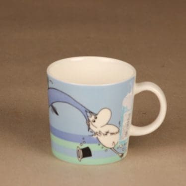 Arabia Teema muumimuki, Delfiinisukellus, suunnittelija Tove Slotte-Elevant, Delfiinisukellus, muumi, sesonkituote, 3 dl