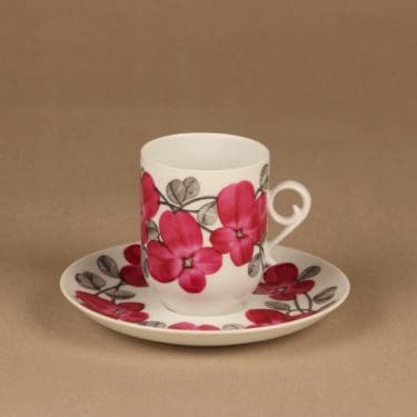 Arabia Elsa kahvikuppi, käsinmaalattu, suunnittelija Esteri Tomula, käsinmaalattu, signeerattu