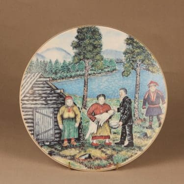 Arabia Alariesto vuosilautanen, 1984, suunnittelija Andreas Alariesto, 1984