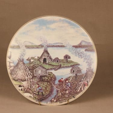 Arabia Alariesto vuosilautanen, 1980, suunnittelija Andreas Alariesto, 1980