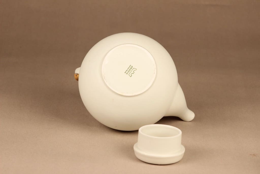 Arabia GA 3 teekannu, rottinkikahvalla, suunnittelija Ulla Procope, rottinkikahvalla, 1.6 l kuva 3