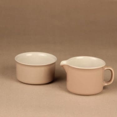 Arabia Koralli sugar bowl and creamer designer Raija Uosikkinen