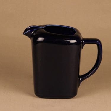 Arabia XI kaadin, 0.5 l, suunnittelija , 0.5 l, Leima kulunut pohjasta.