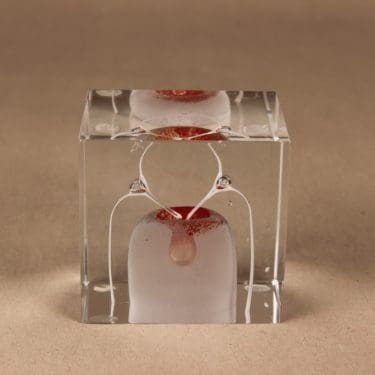 Nuutajärvi vuosikuutio, 1985, suunnittelija Oiva Toikka, 1985, signeerattu, numeroitu