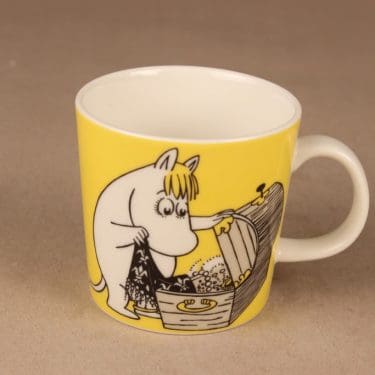 Arabia Muumi muumimuki, Niiskuneiti, suunnittelija Tove Jansson/Tove Slotte-Elevant, Niiskuneiti, muumi, muki, niiskuneiti