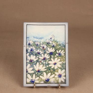 Arabia HLS seinälaatta, Ylös aurinkoon, suunnittelija Heljä Liukko-Sundström, Ylös aurinkoon