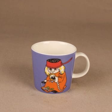 Arabia Muumi muumimuki, Hosuli, suunnittelija Tove Jansson/Tove Slotte-Elevant, Hosuli, muumimuki, muumi