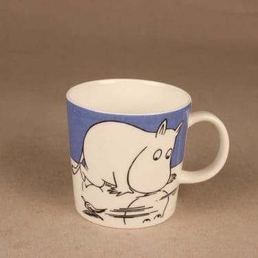 Arabia Muumi muumimuki, Muumipeikko, suunnittelija Tove Jansson/Tove Slotte-Elevant, Muumipeikko, muumimuki, muumi