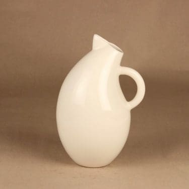 Arabia Storybirds pitcher Olga designer Kati Tuominen-Niittylä