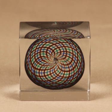 Nuutajärvi vuosikuutio, 1994, suunnittelija Oiva Toikka, 1994, signeerattu, numeroitu