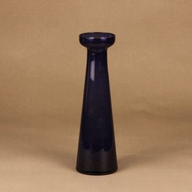 Nuutajärvi vase, dark lilac designer Kaj Franck