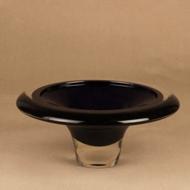 Nuutajärvi Saturnus taide-esine, signeerattu, suunnittelija Jaakko Niemi, signeerattu