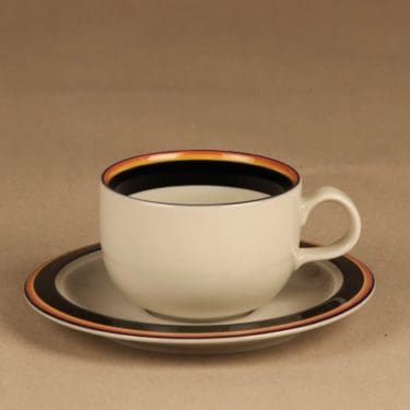 Arabia Reimari teekuppi, suunnittelija Inkeri Leivo, raitakoriste