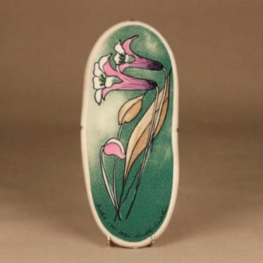 Arabia HLS seinätaulu, Torvensoittajat, suunnittelija Heljä Liukko-Sundström, Torvensoittajat, serikuva, kukka