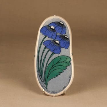 Arabia HLS seinätaulu, Sateenvarjokukat, suunnittelija Heljä Liukko-Sundström, Sateenvarjokukat, serikuva, kukka