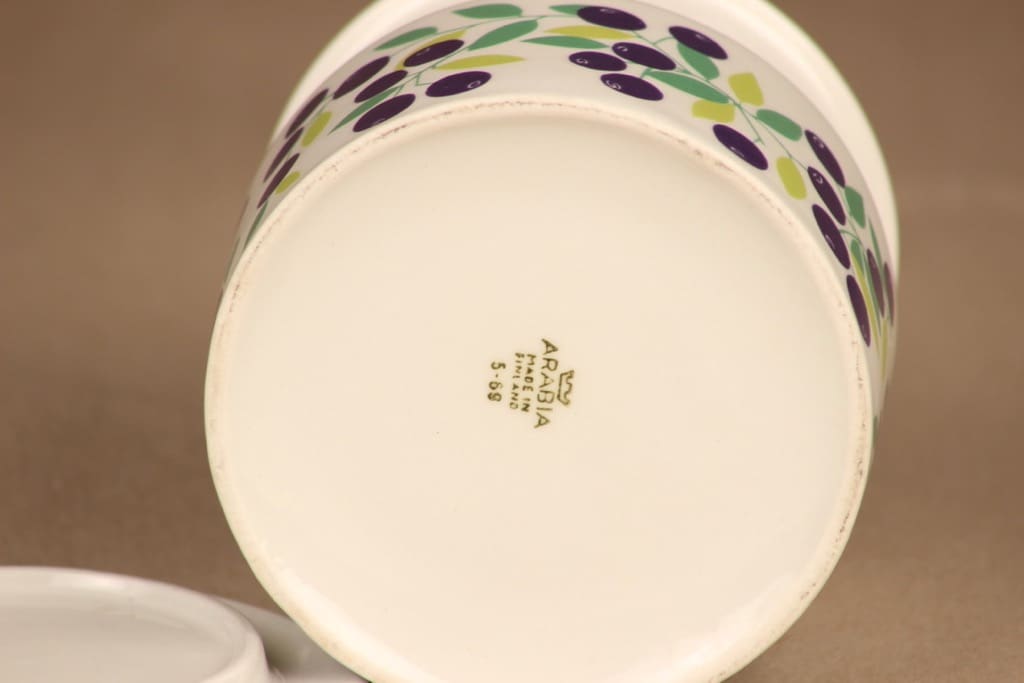 Arabia Pomona blueberry jar with lid designer Raija Uosikkinen 3