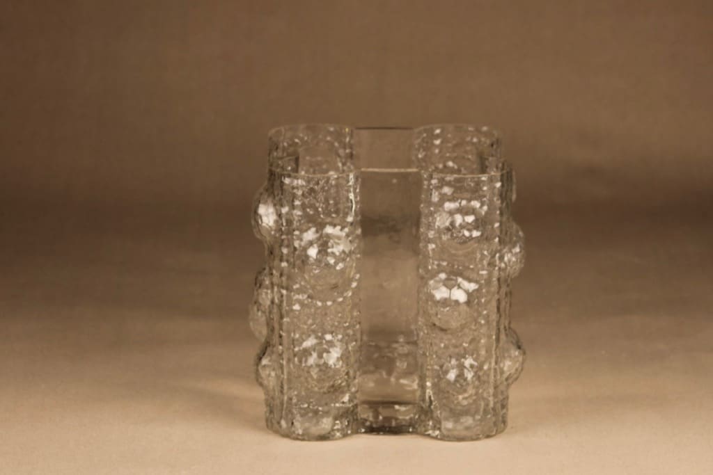 Riihimäen lasi Quadrifolia vase designer Nanny Still