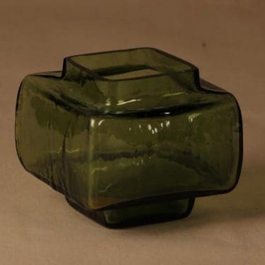 Riihimäen lasi Palkki maljakko, vihreä, suunnittelija Helena Tynell,