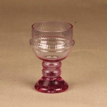 Riihimäen Lasi Sulttaani viinilasi suunnittelija Nanny Still