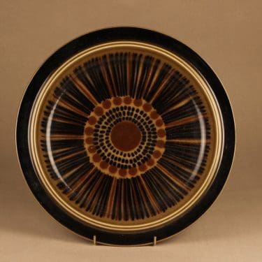 Arabia Kosmos tarjoilulautanen, ruskea, suunnittelija Gunvor Olin-Grönqvist, puhalluskoriste