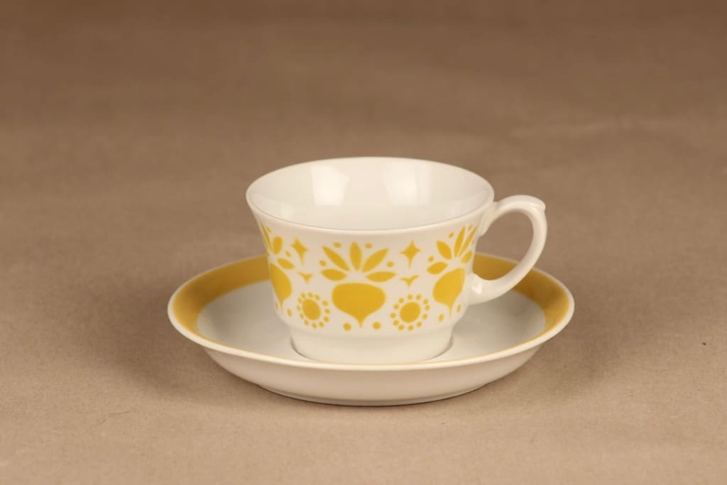 Arabia Retikka kahvikuppi, puhalluskoriste, suunnittelija Hilkka-Liisa Ahola, puhalluskoriste